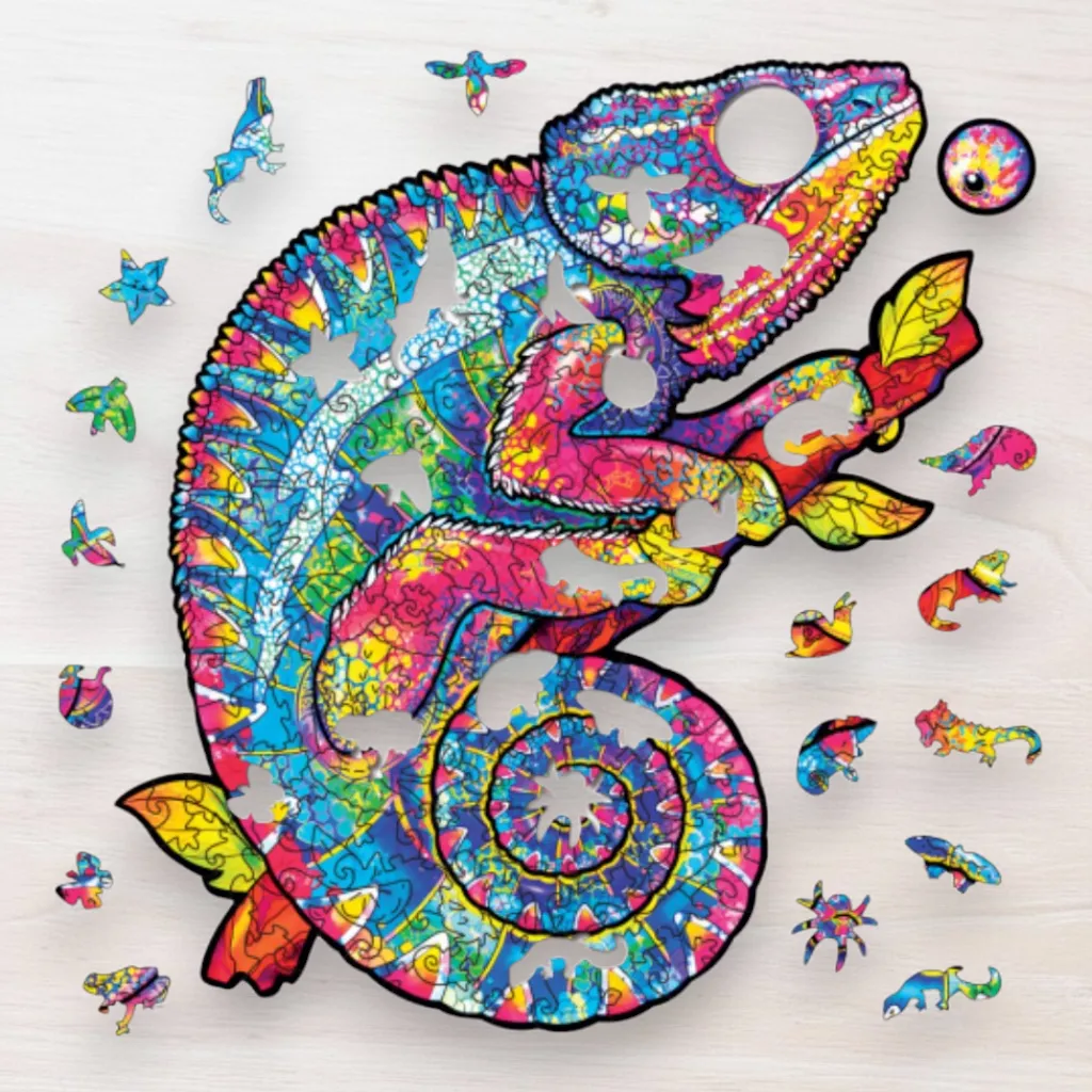 Drevené puzzle Dúhový chameleon