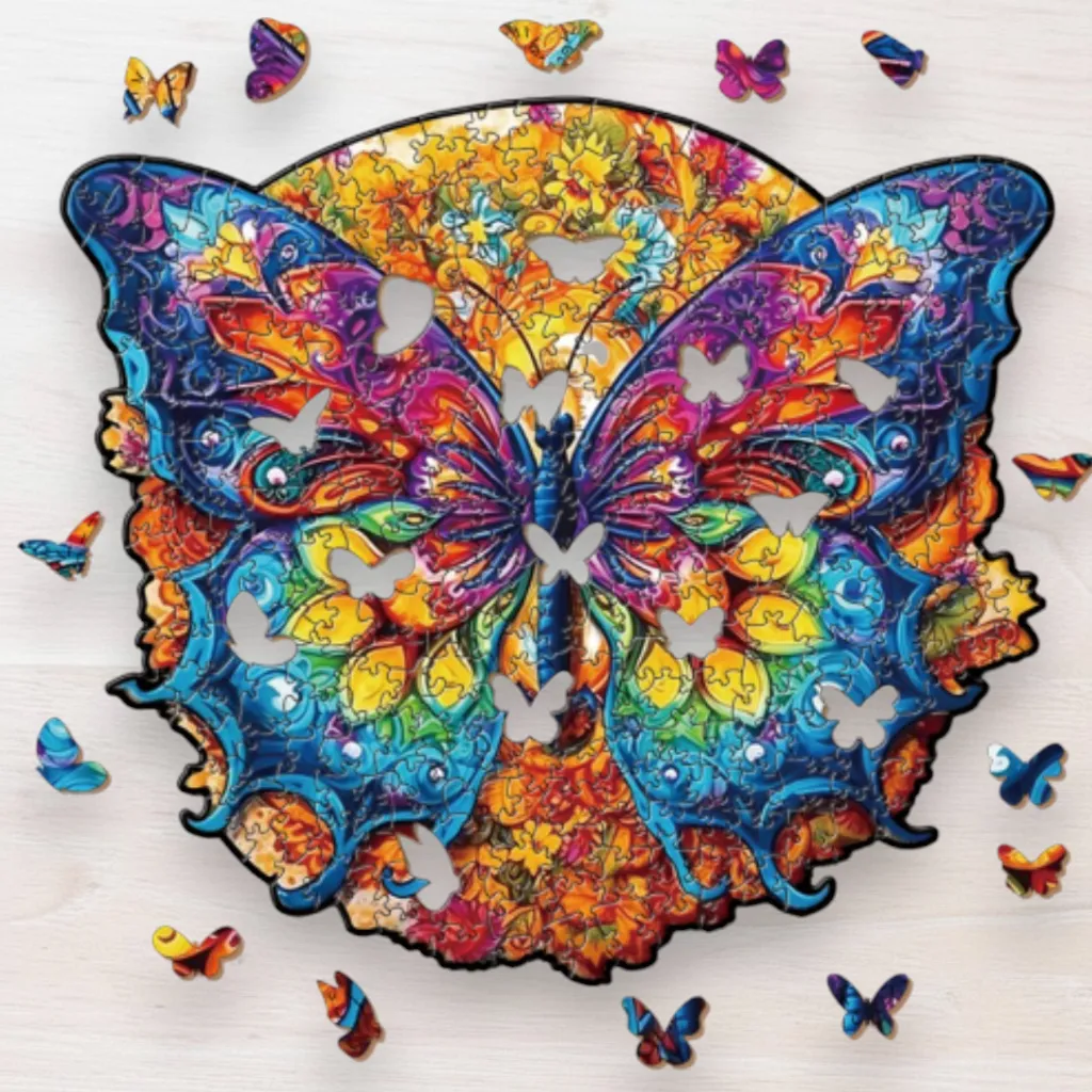 Drevené puzzle Motýľ v prírode